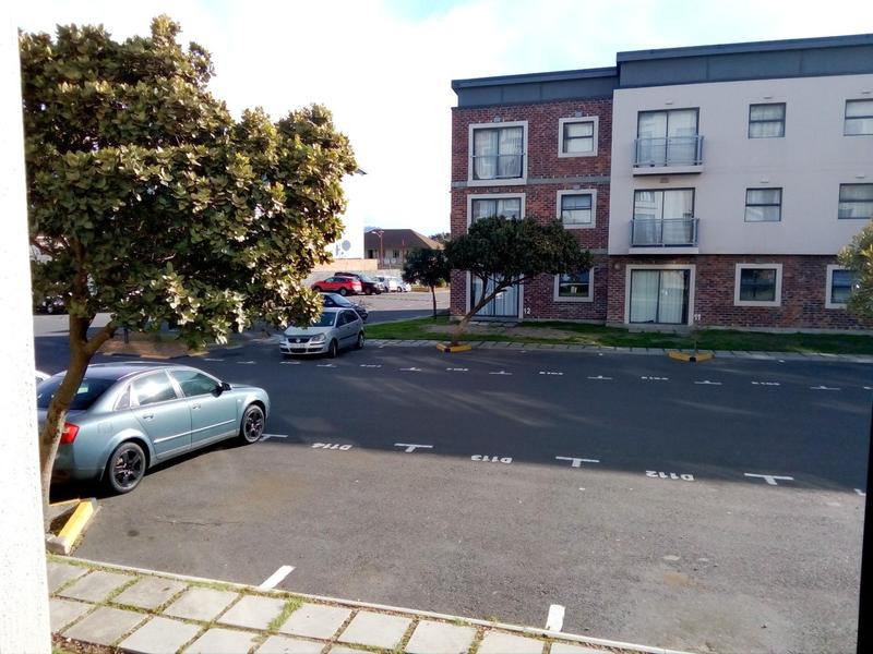 To Let 2 Bedroom Property for Rent in Brooklyn Western Cape